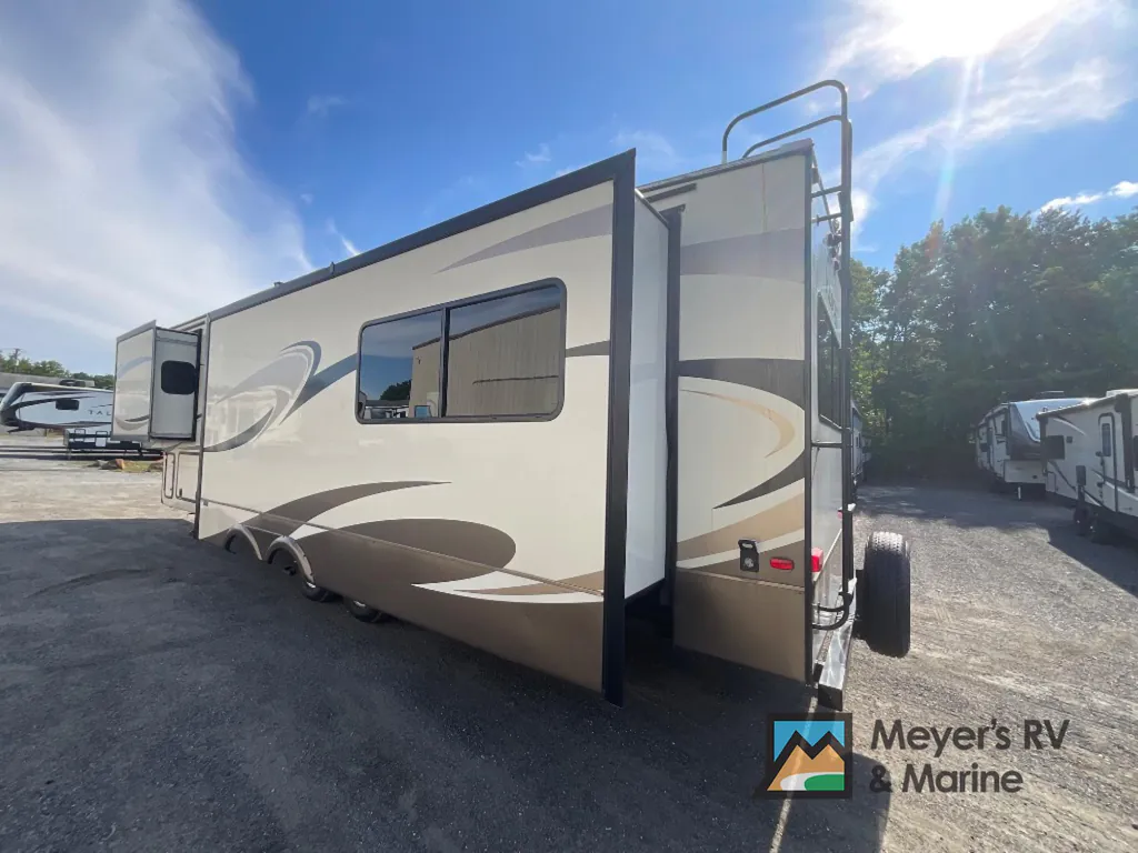 2018 Forest River Wildcat 34WB, Photos photo 7