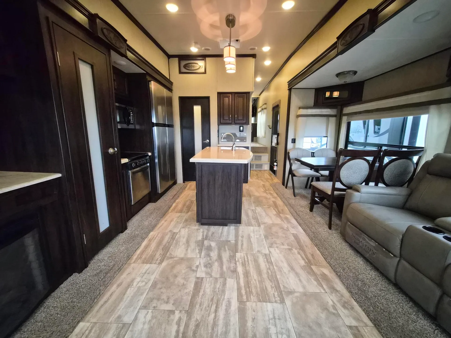 2017 Palomino Columbus Compass 377MBC - Photo 2