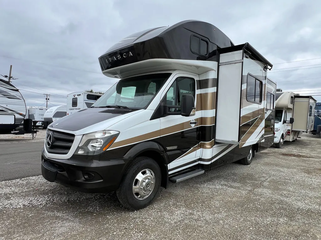 2022 Class C Diesel Quantum MB24 - Photo 4
