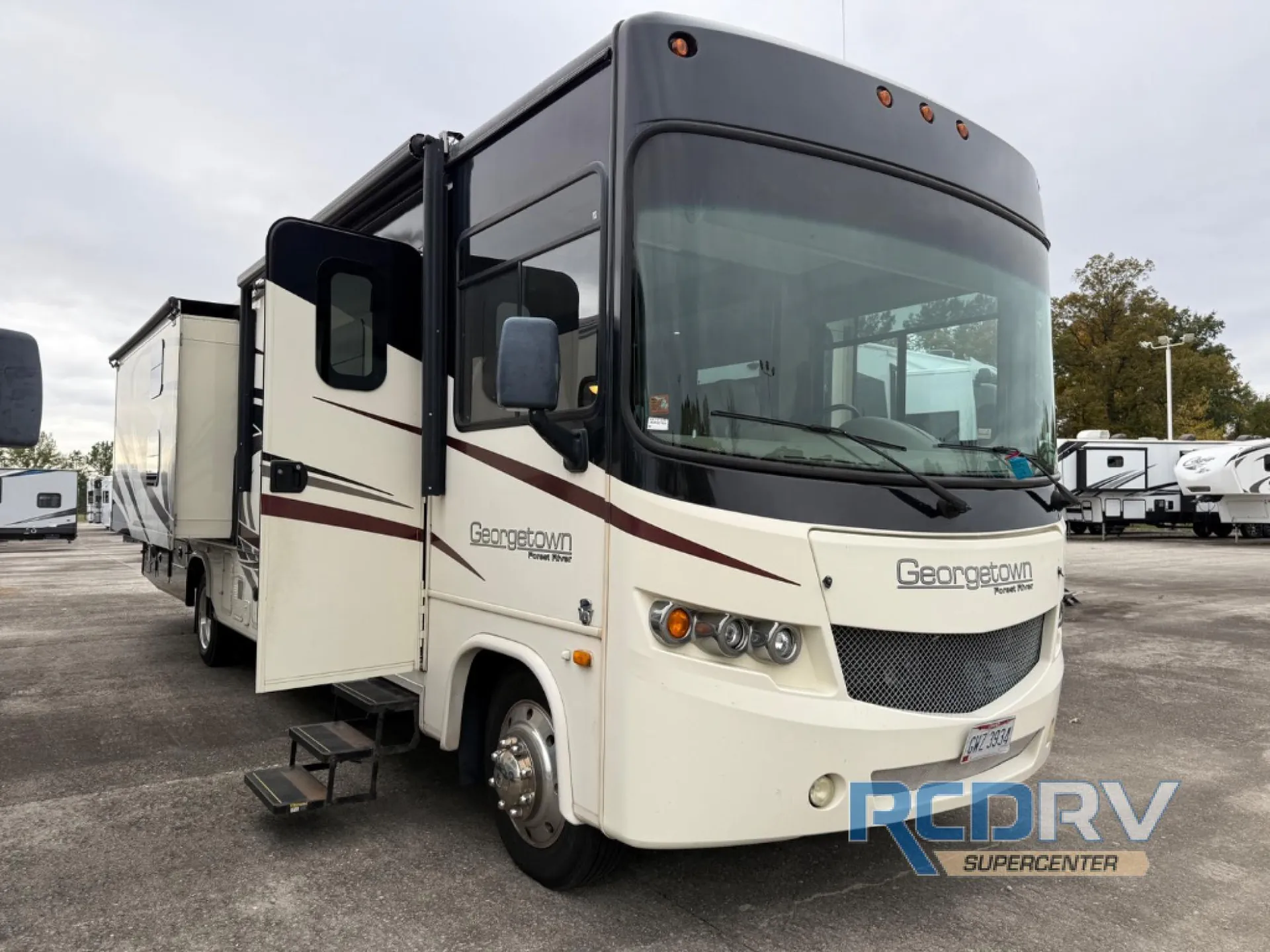 2017 Forest River RV Georgetown 364TS - Photo 2
