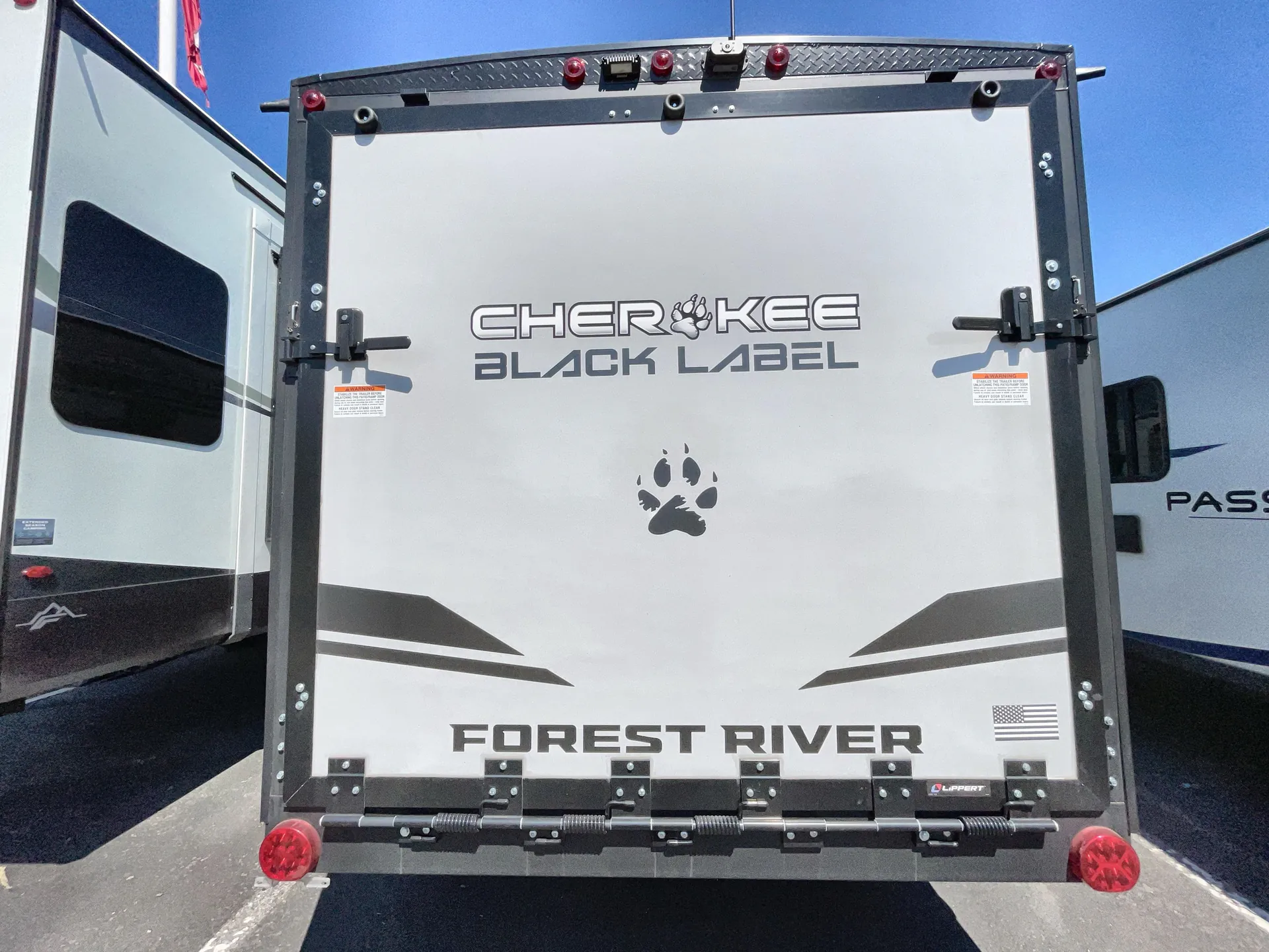 2027 Forest River Cherokee Wolf Pup Black Label 18RJBWBL — backside