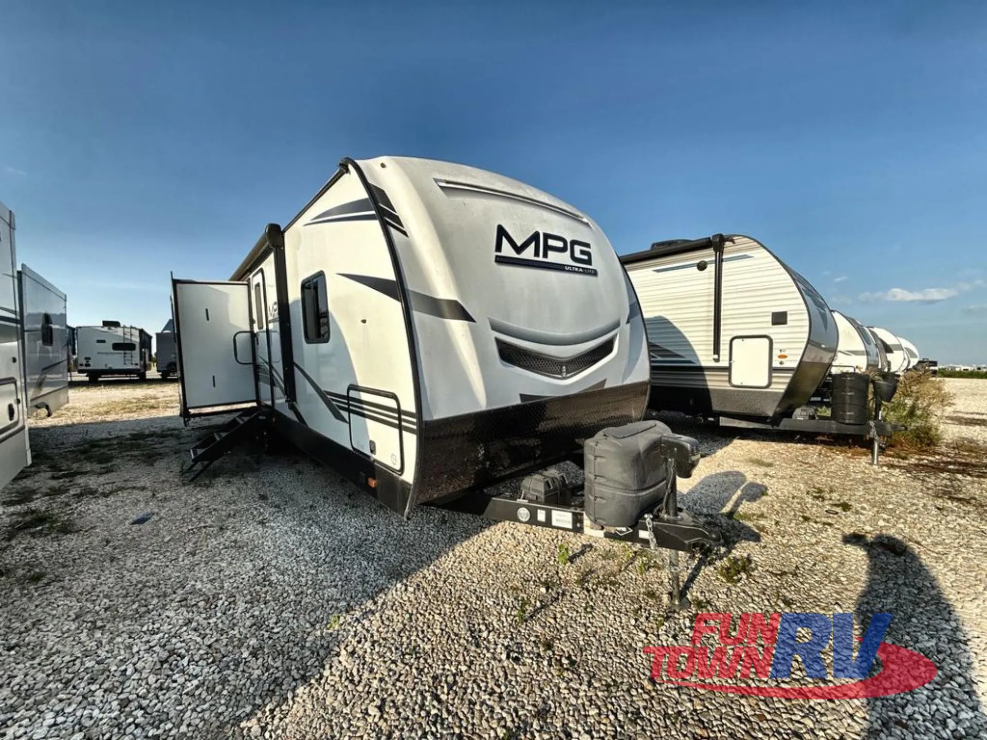2022 Cruiser RV MPG 2780RE - Photo 2