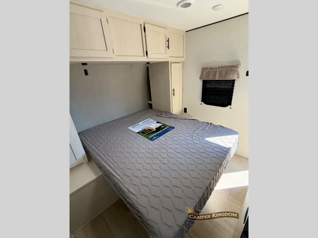 2027 Shasta I-5 527BHS, Photos photo 24