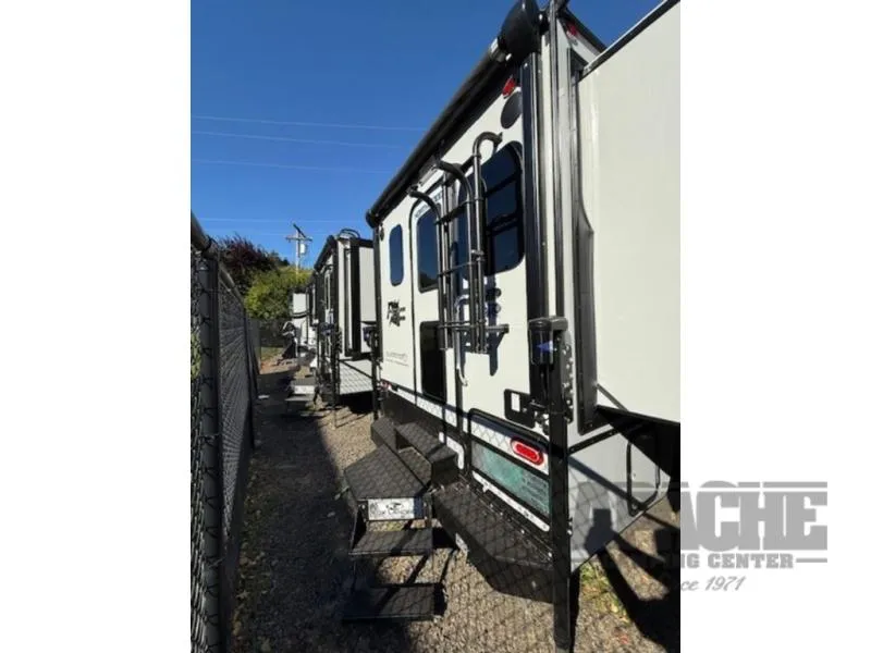 2026 Northwood Arctic Fox Camper 1150 - Photo 2