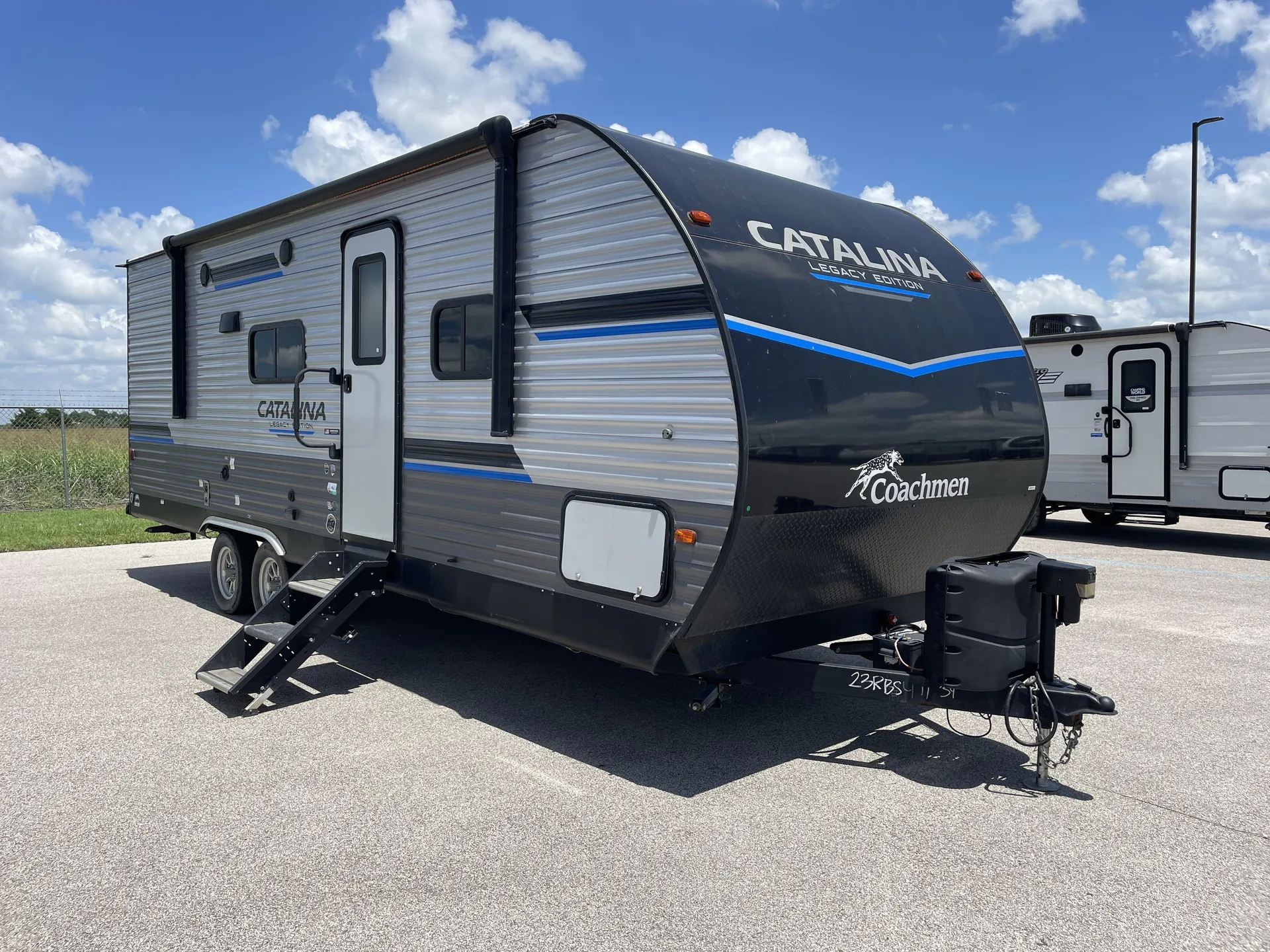 2023 Coachmen Catalina Legacy Edition 243RBS