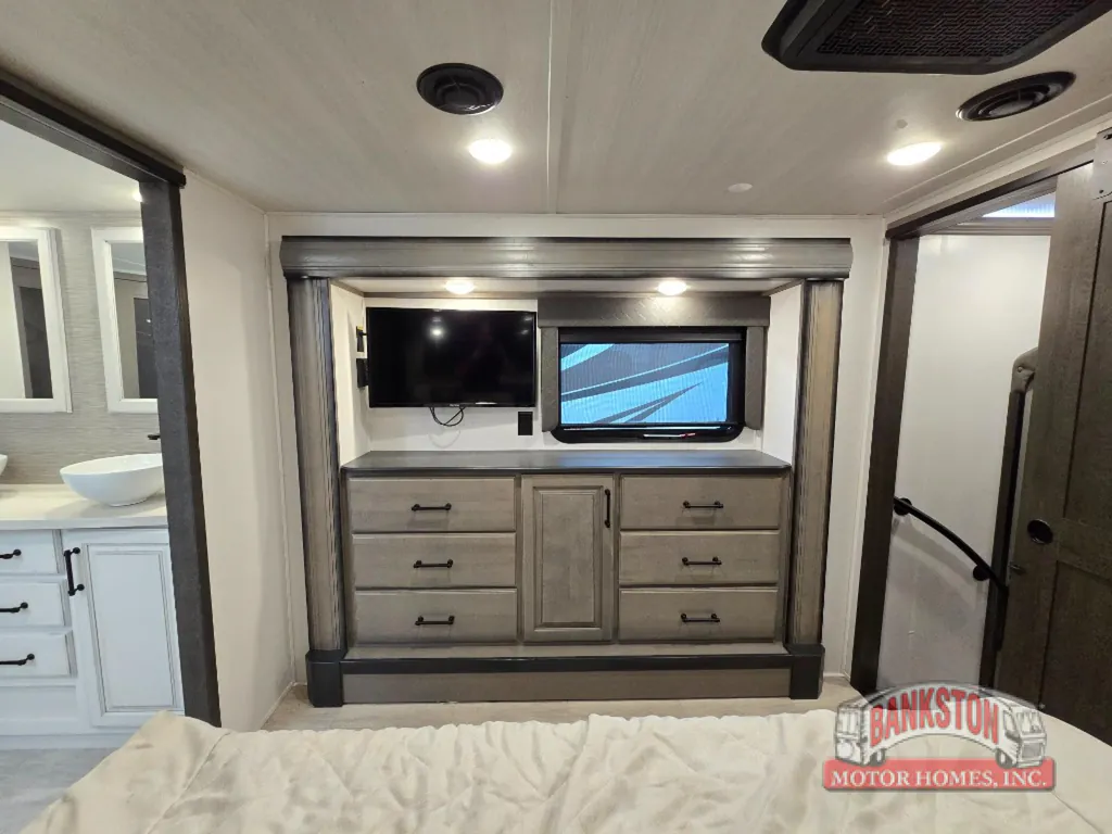 2023 Keystone Montana 3901RK, Photos photo 33