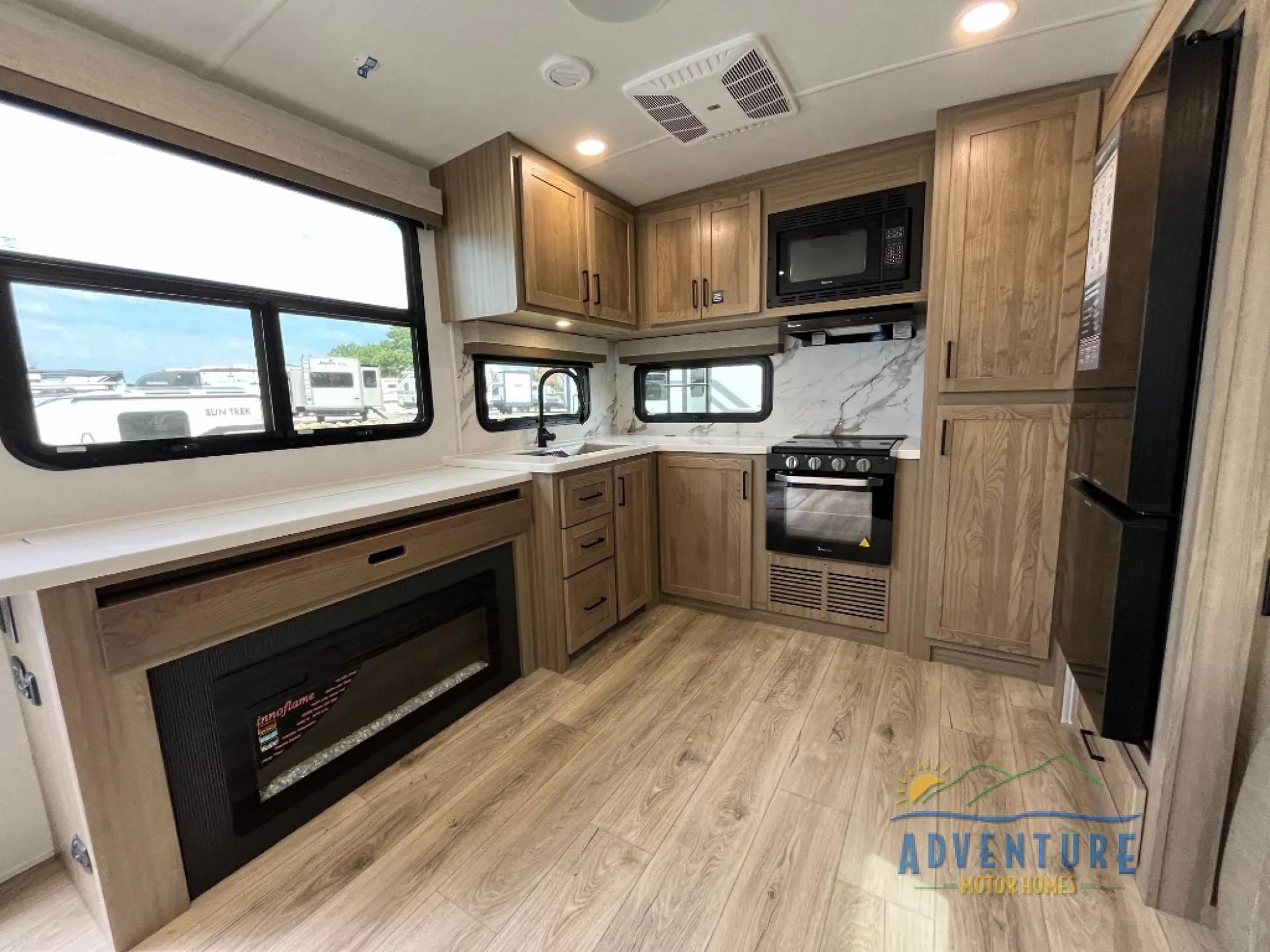 2027 Forest River Flagstaff Super Lite 27RKS — Photo 6