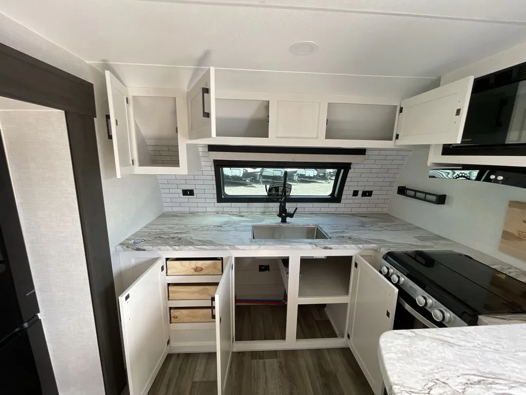 2026 Venture RV Stratus SR262VFK, Photos photo 16