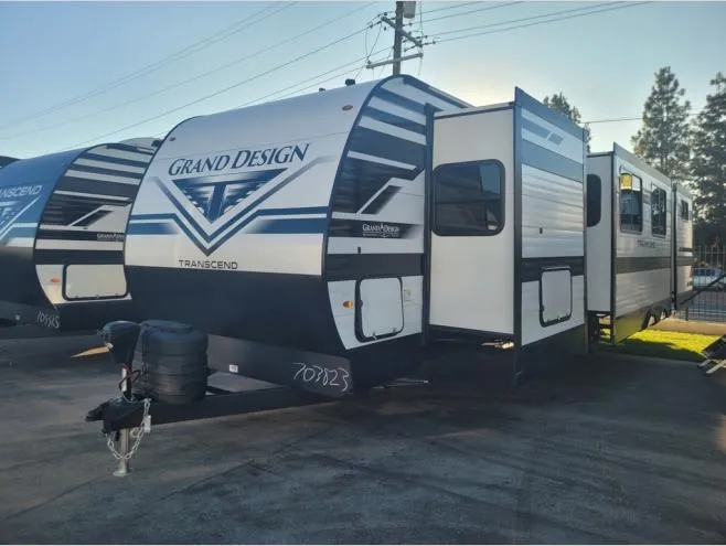 2026 Grand Design Transcend 335BHT - Photo 4