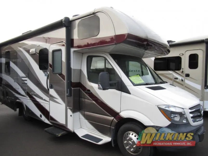 2019 Forest River Sunseeker MBS 2400R - Main photo