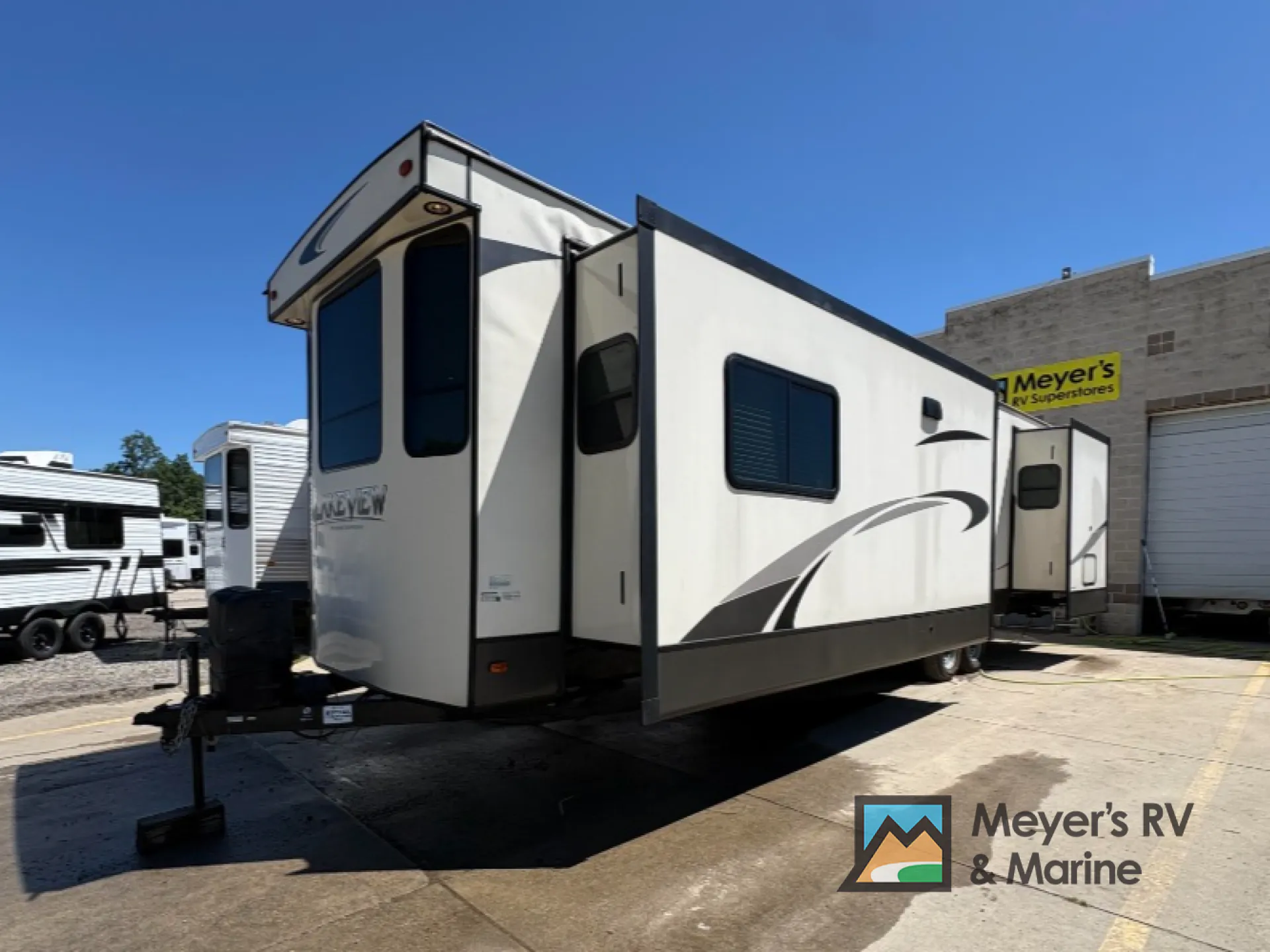 2017 Breckenridge Lakeview 40 FTS - Photo 3
