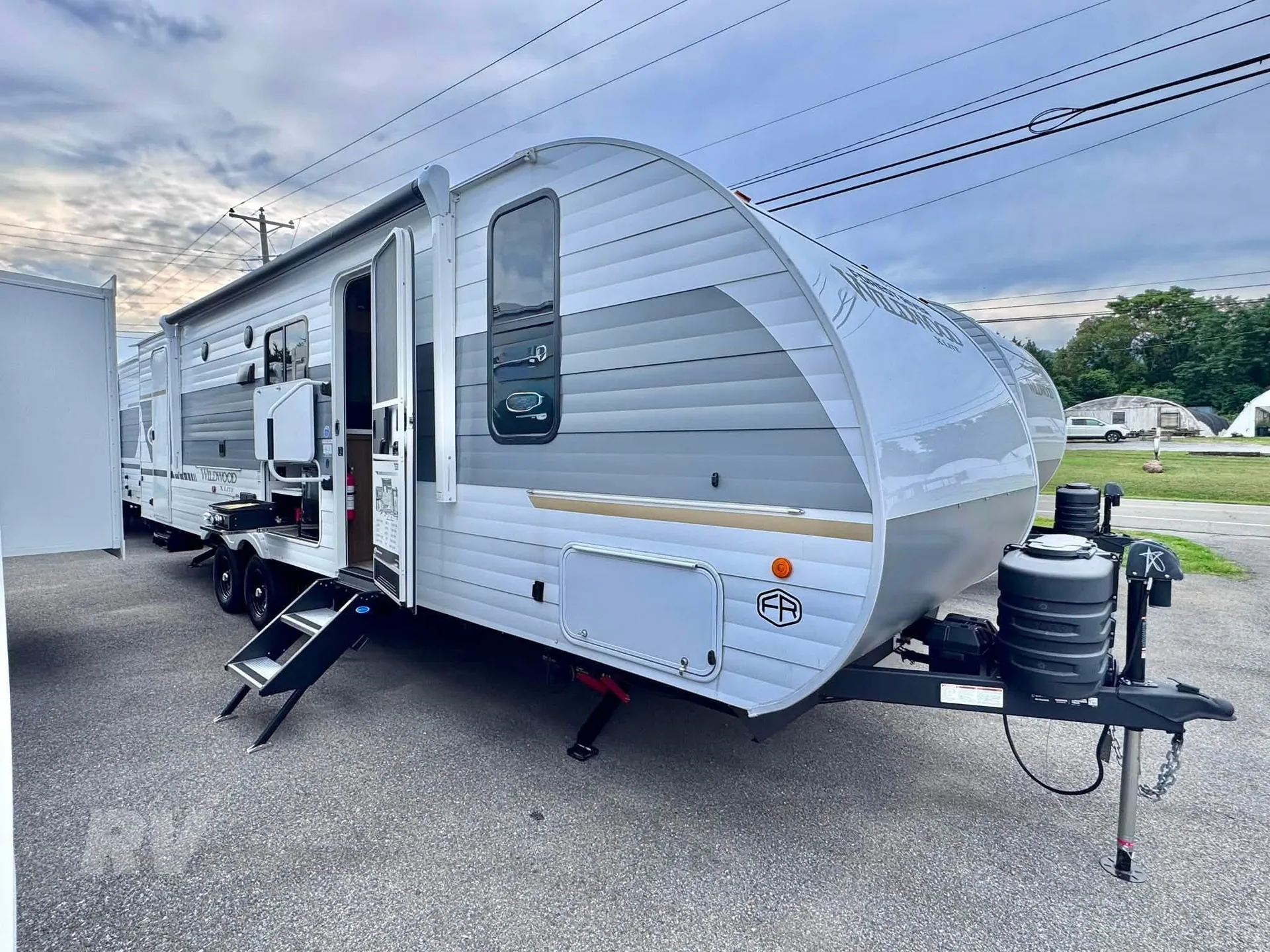 2027 Forest River Wildwood X-Lite 263BHXL