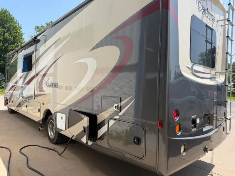2020 Coachmen Mirada 35OS - Photo 4