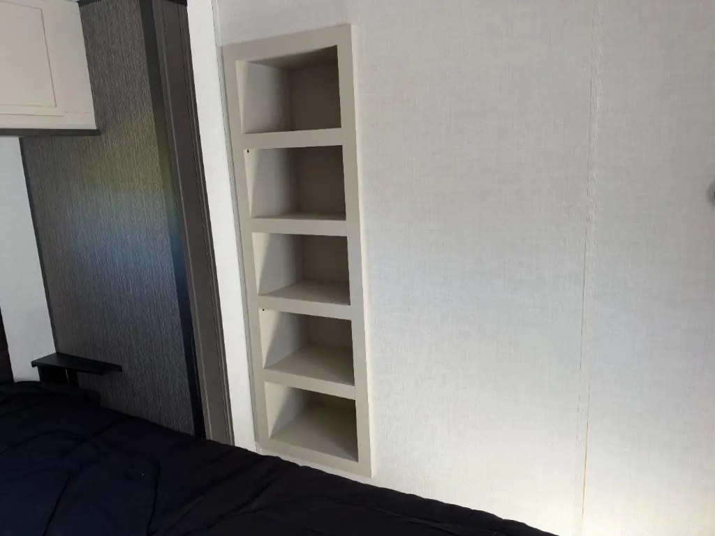 2027 Forest River Cardinal 36FL, Photos photo 33