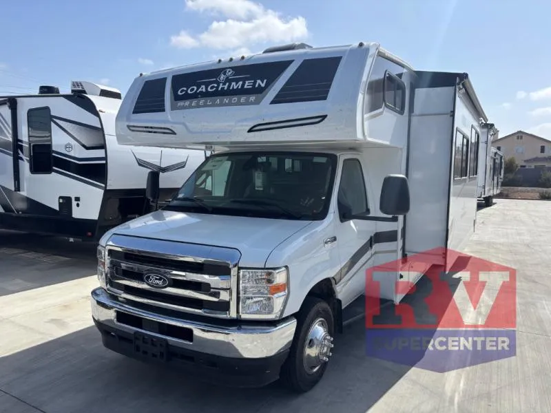 2026 Coachmen Freelander 31MB - Photo 2