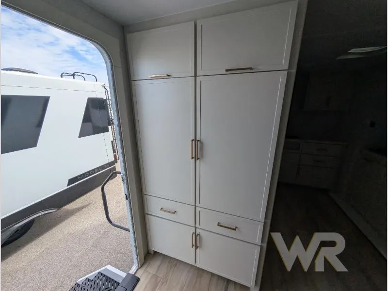 2026 Brinkley Model Ix 23X - Photo 4