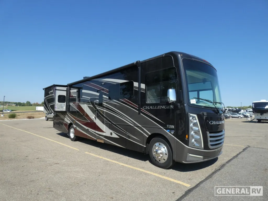 2023 Thor Motor Coach Challenger 36FA - Photo 2