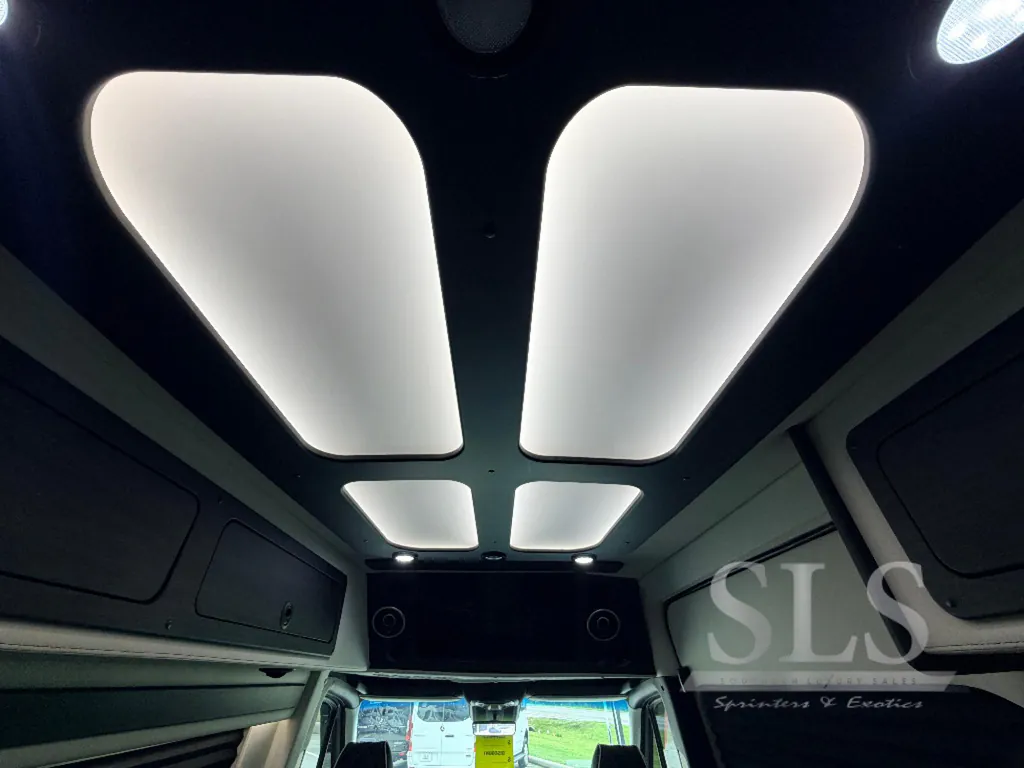 2025 Midwest Automotive Designs Luxe Cruiser D4, Photos photo 40