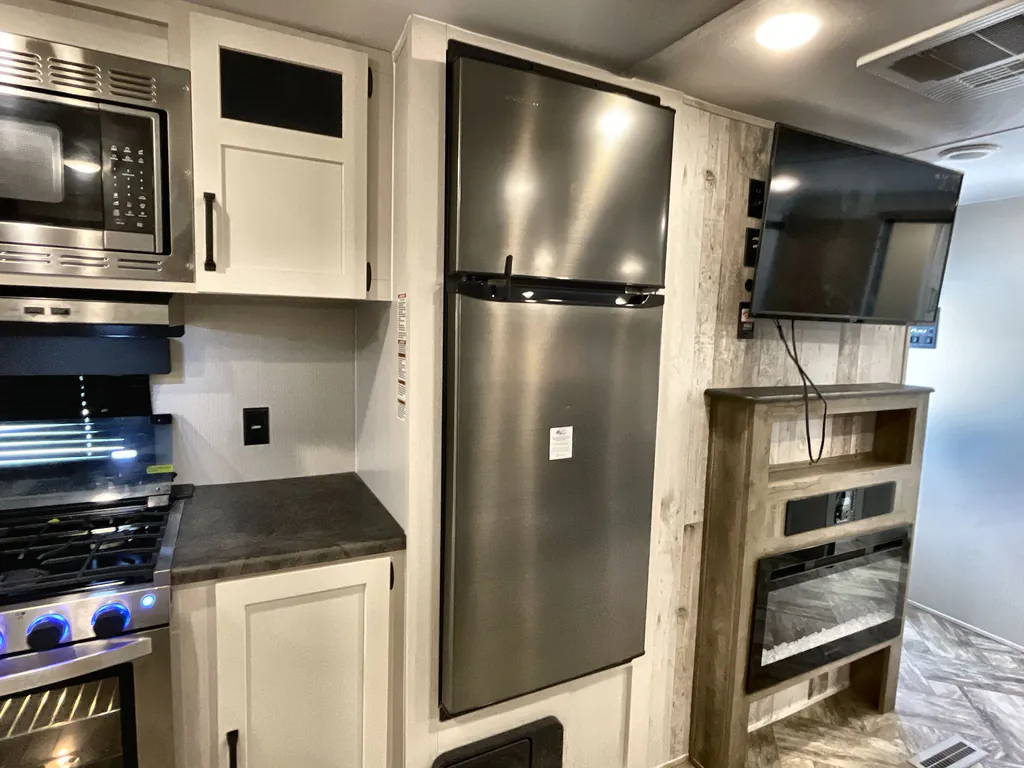 2023 Forest River Puma 27RBDS, Photos photo 4