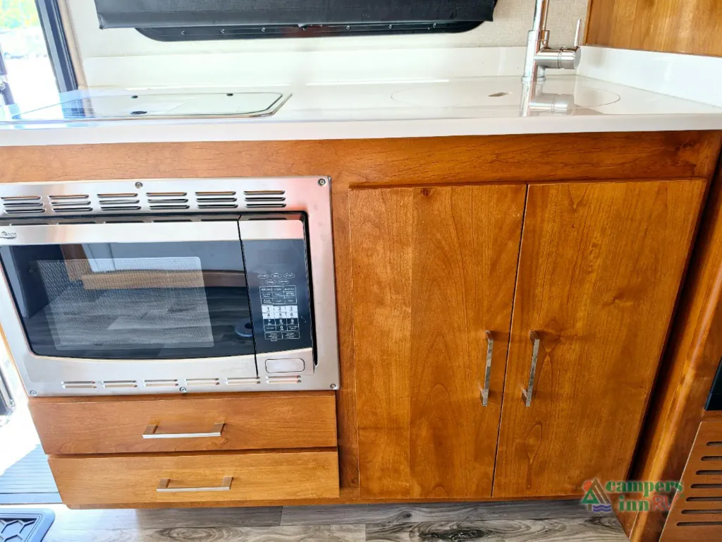 2019 Tiffin Wayfarer 24 FW, Photos photo 15