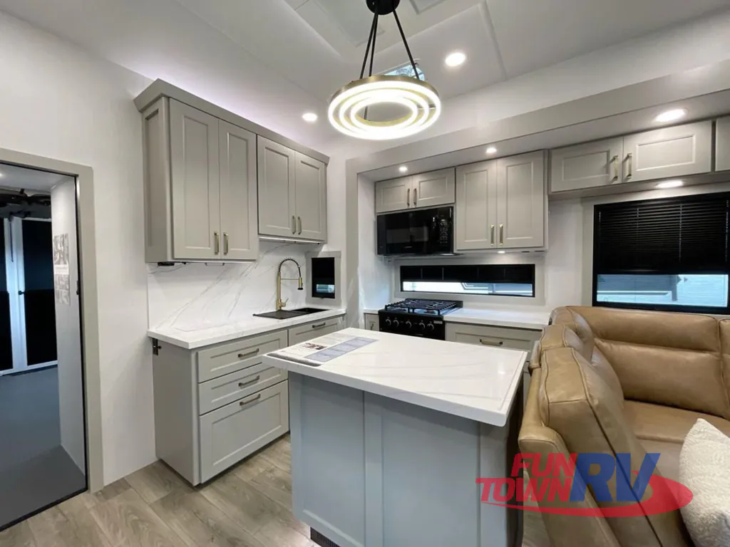 2026 Brinkley Model G 3970, Photos photo 14