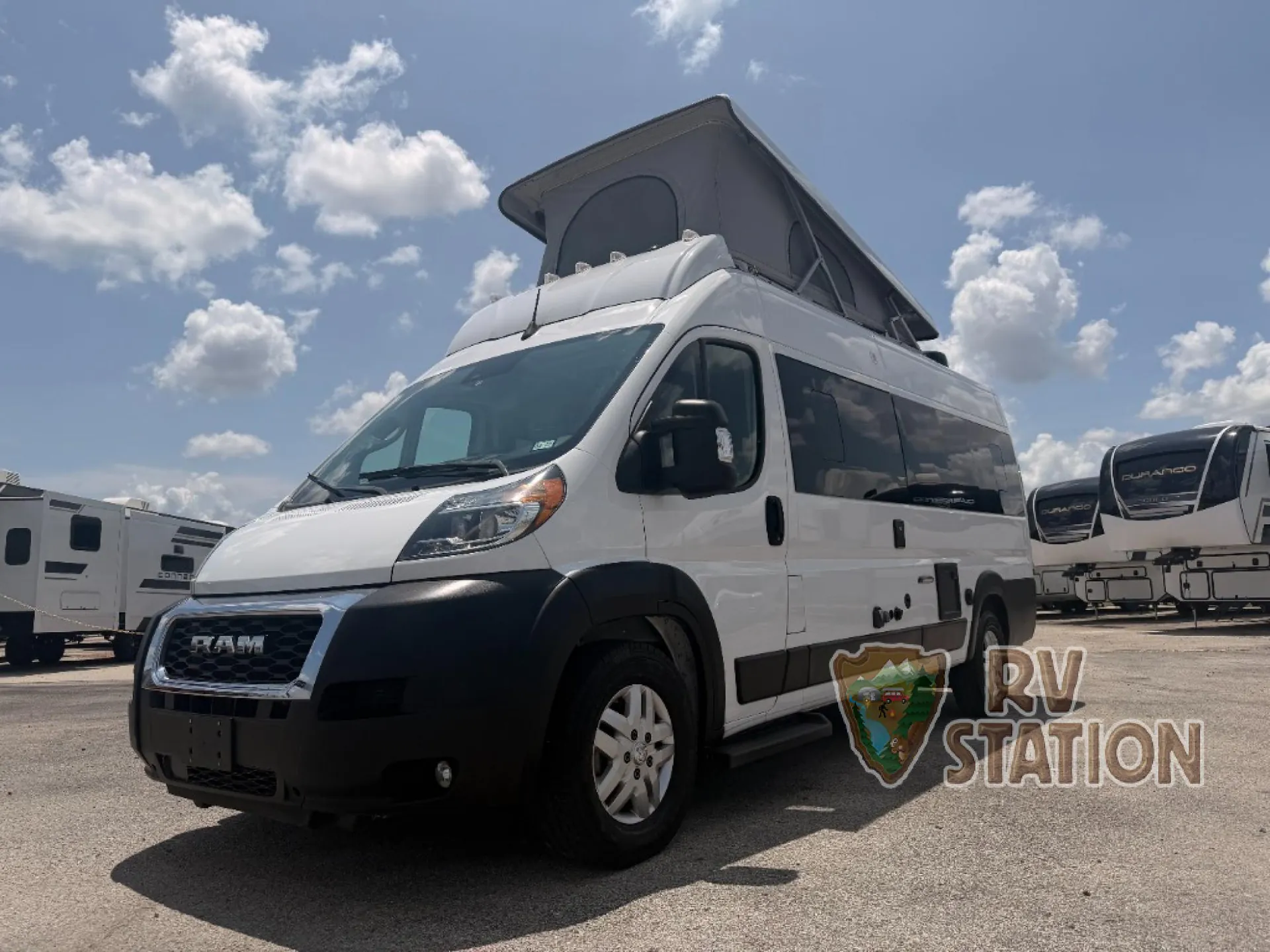 2023 Thor Motor Coach Sequence 20J - Photo 4