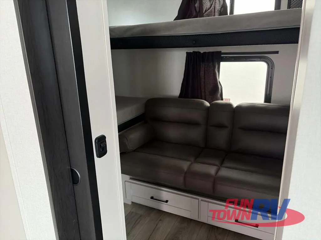 2026 Jayco Jay Feather 29QBH, Photos photo 24