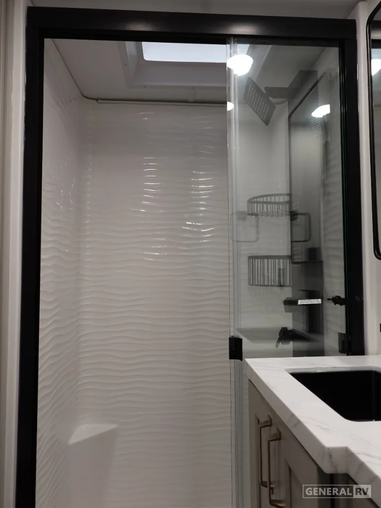 2026 Brinkley Model G 3970, Photos photo 18