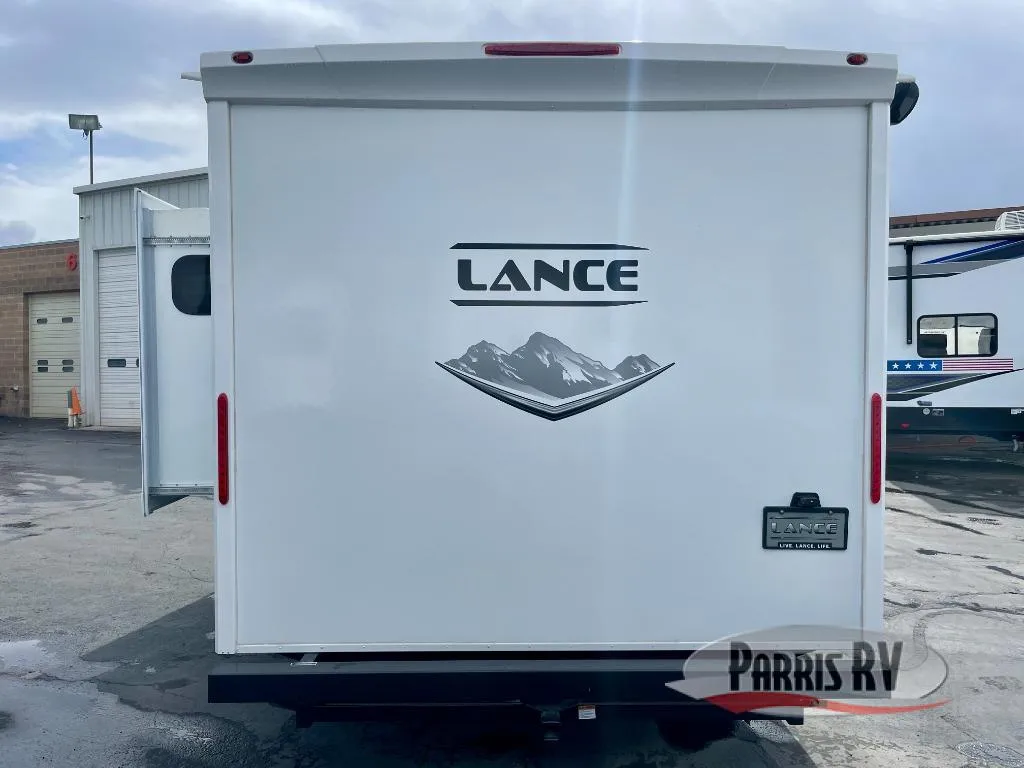 2025 Lance Lance Travel Trailers 1985 - Photo 3