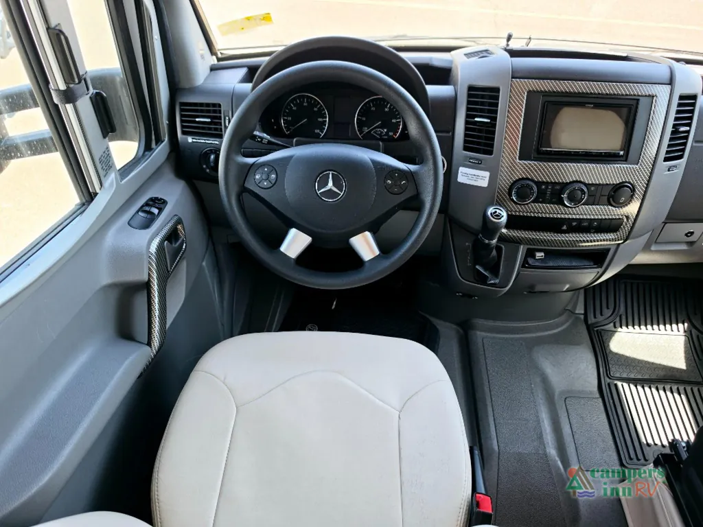 2019 Tiffin Wayfarer 24 FW, Photos photo 24