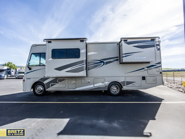 2018 Winnebago Vista LX 27N - Photo 4
