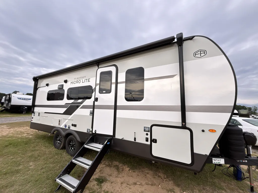 2026 Forest River Flagstaff Micro Lite 25FBT, Photos photo 2