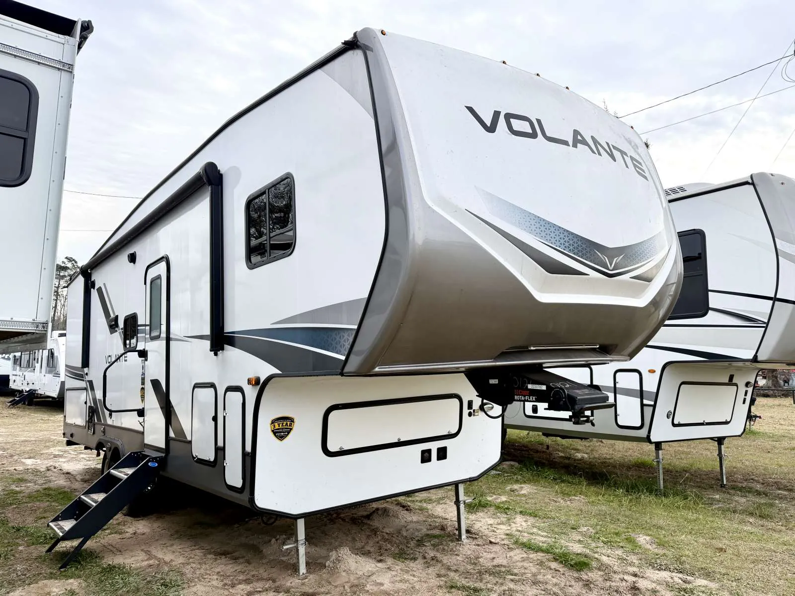 2024 CrossRoads Volante 270BH - Photo 2