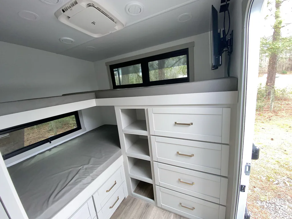 2026 Brinkley Model Z 2810, Photos photo 22