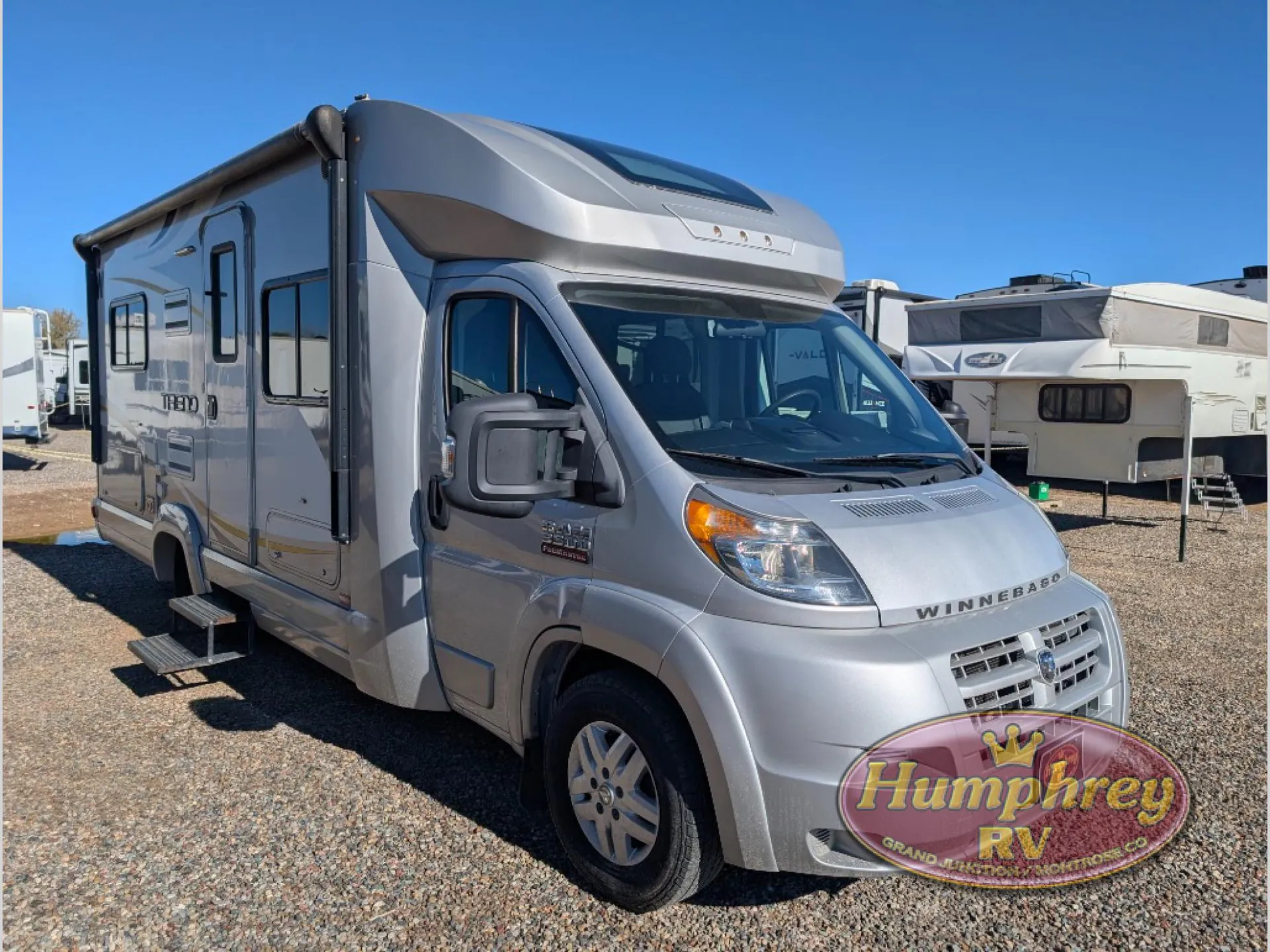 2015 Winnebago Trend 23L - Photo 2