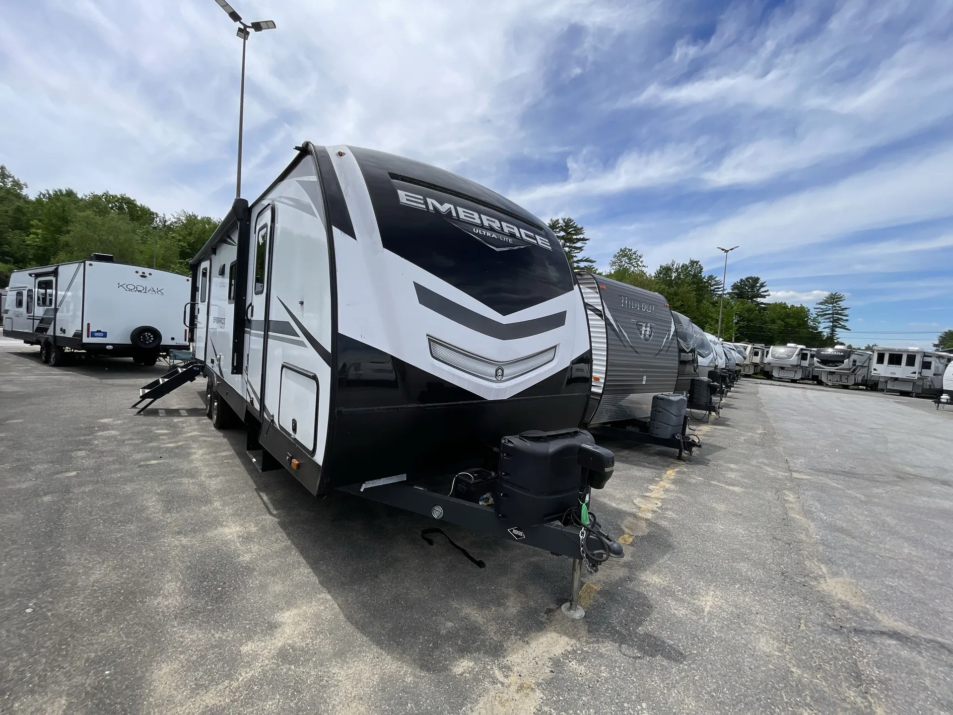 2022 Cruiser RV Embrace EL280 - Photo 2