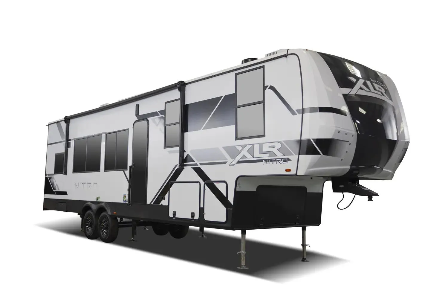 Forest River XLR Nitro 39G15 exterior