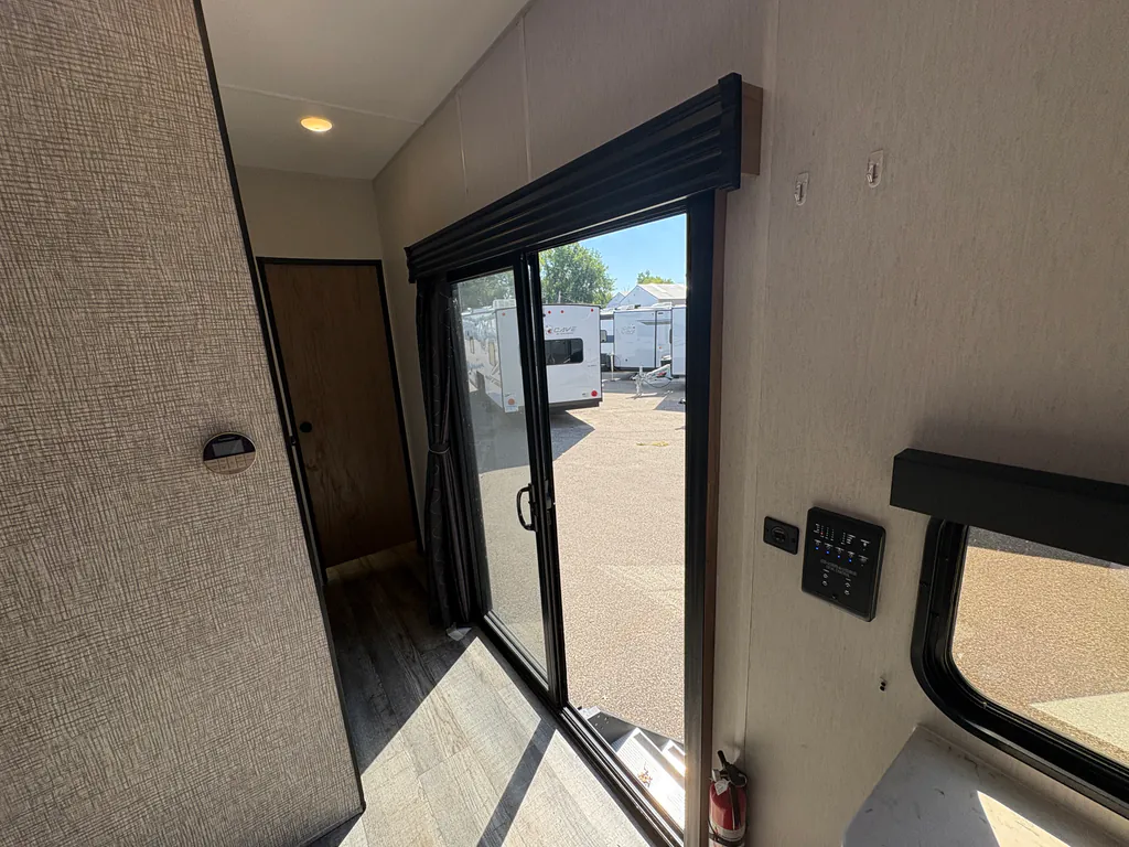 2023 Forest River Cherokee Timberwolf 39TN, Photos photo 26