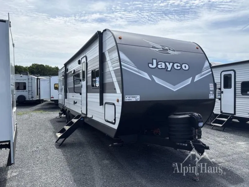 2027 Jayco Jay Flight SLX 321BDS - Photo 2