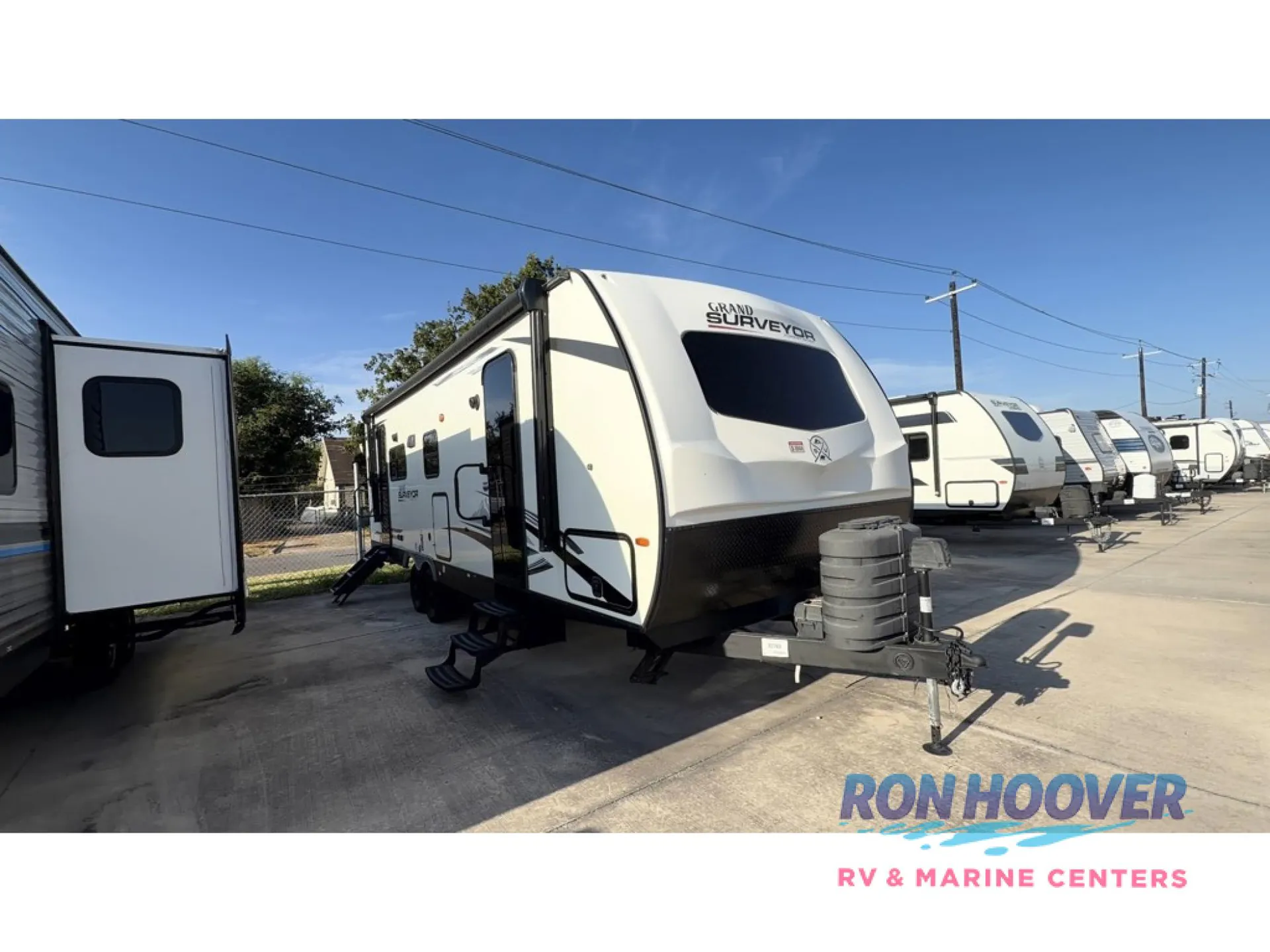 2023 Forest River Grand Surveyor 253RLS - Photo 3