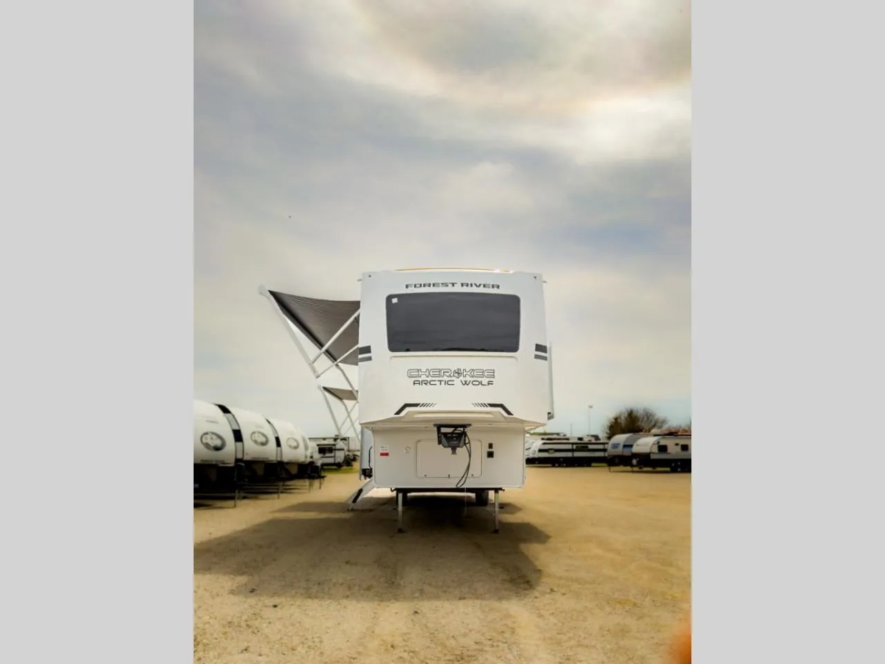 2026 Forest River RV Cherokee Arctic Wolf 387ML - Photo 4