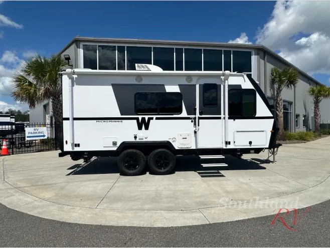 2026 Winnebago Micro Minnie 2100BH - Photo 3