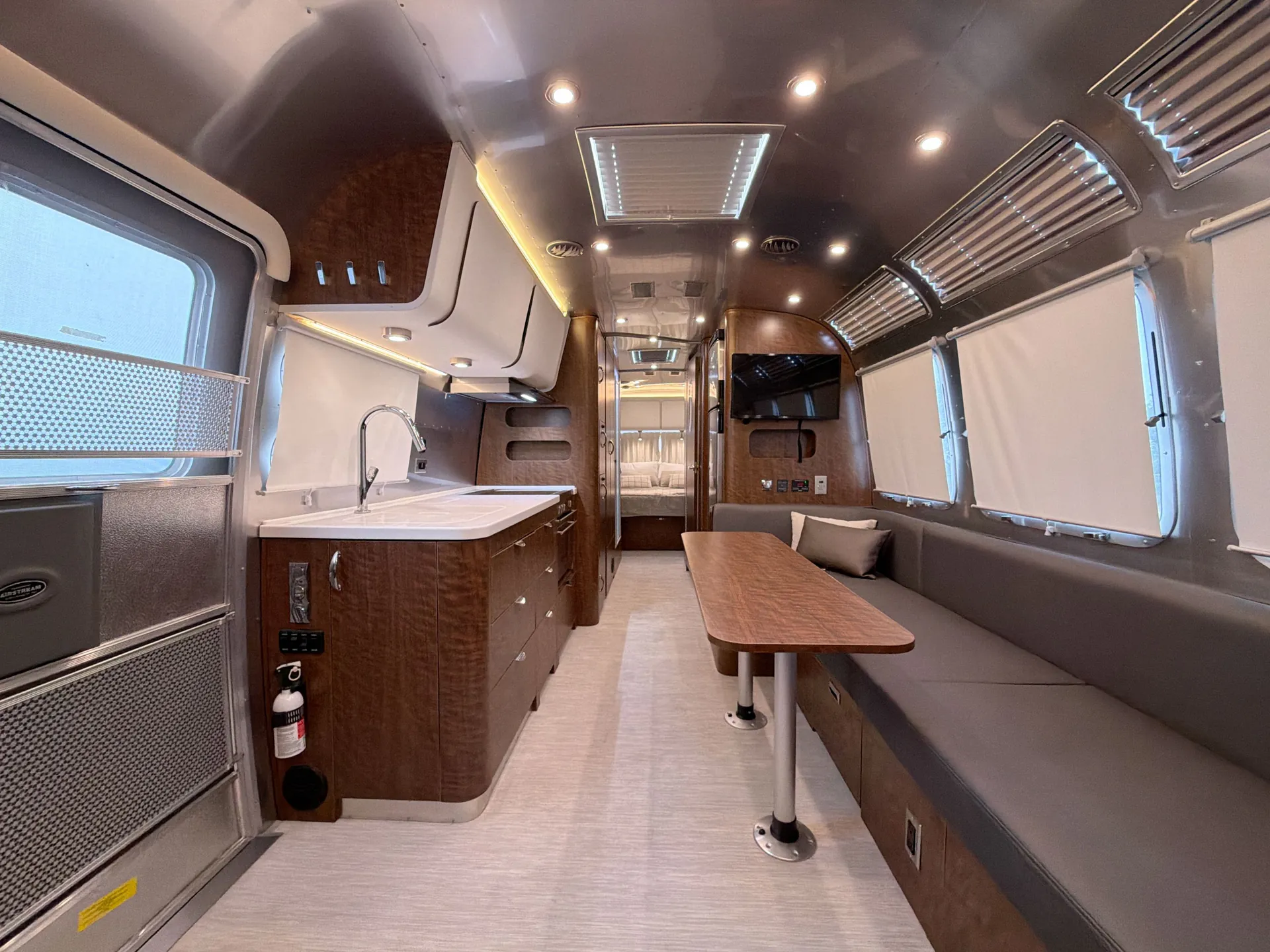 2020 Airstream Globetrotter 30RB — living area main