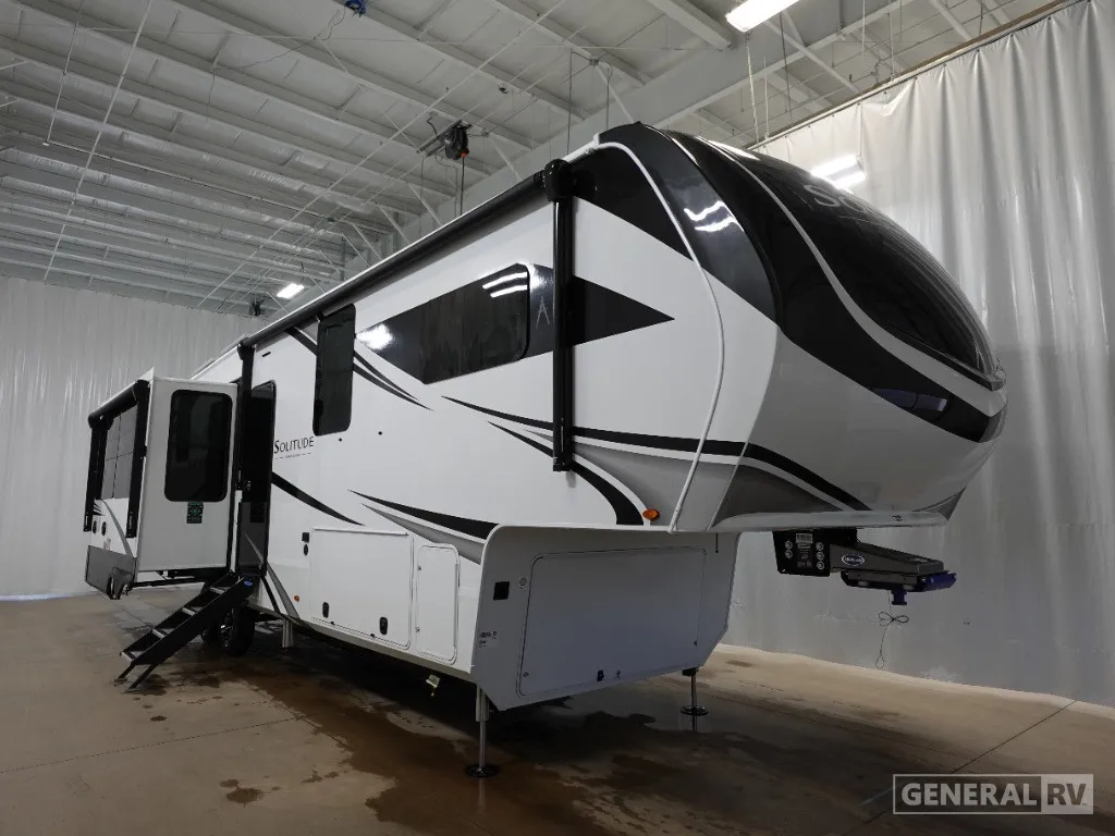 2026 Grand Design Solitude 370DV - Photo 2