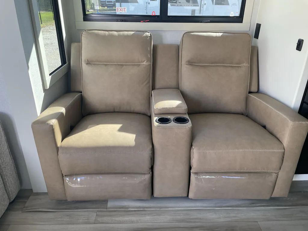 2026 Brinkley Model I 294, Photos photo 8