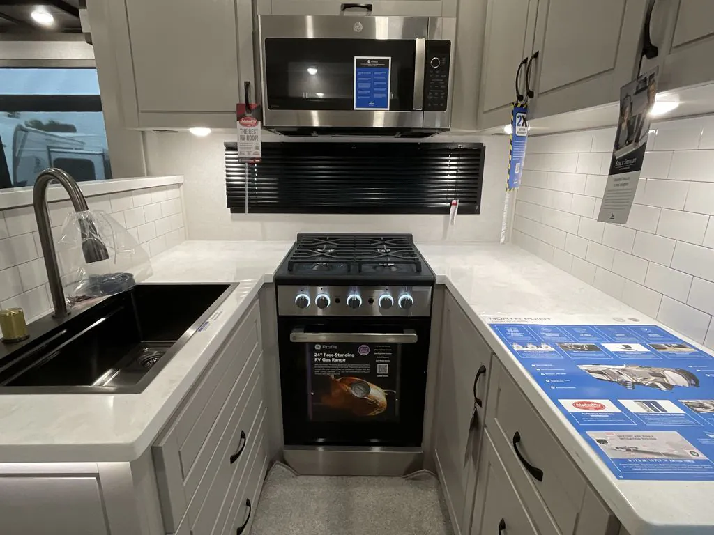 2026 Jayco North Point 395DSDB, Photos photo 14