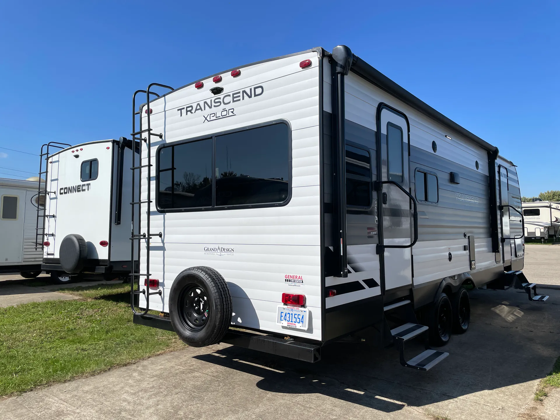 2021 Grand Design Transcend Xplor 245RL - Photo 3