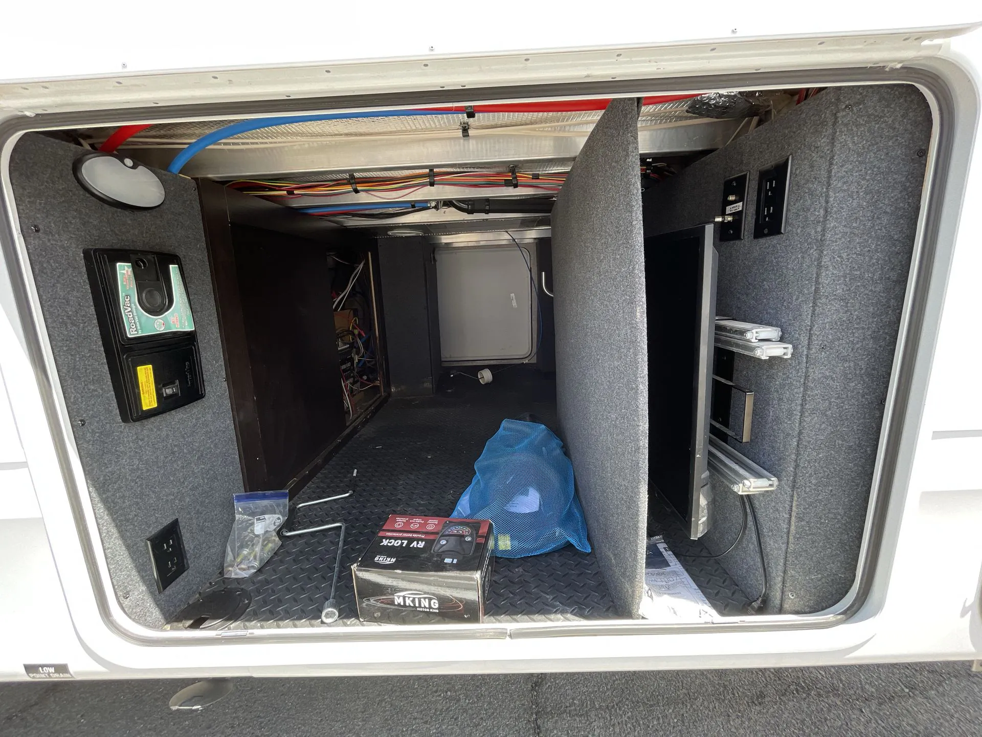 2022 Jayco North Point 380RKGS - Photo 4