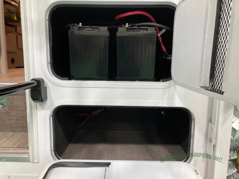2026 Lance Lance Truck Campers New    960 - Photo 3