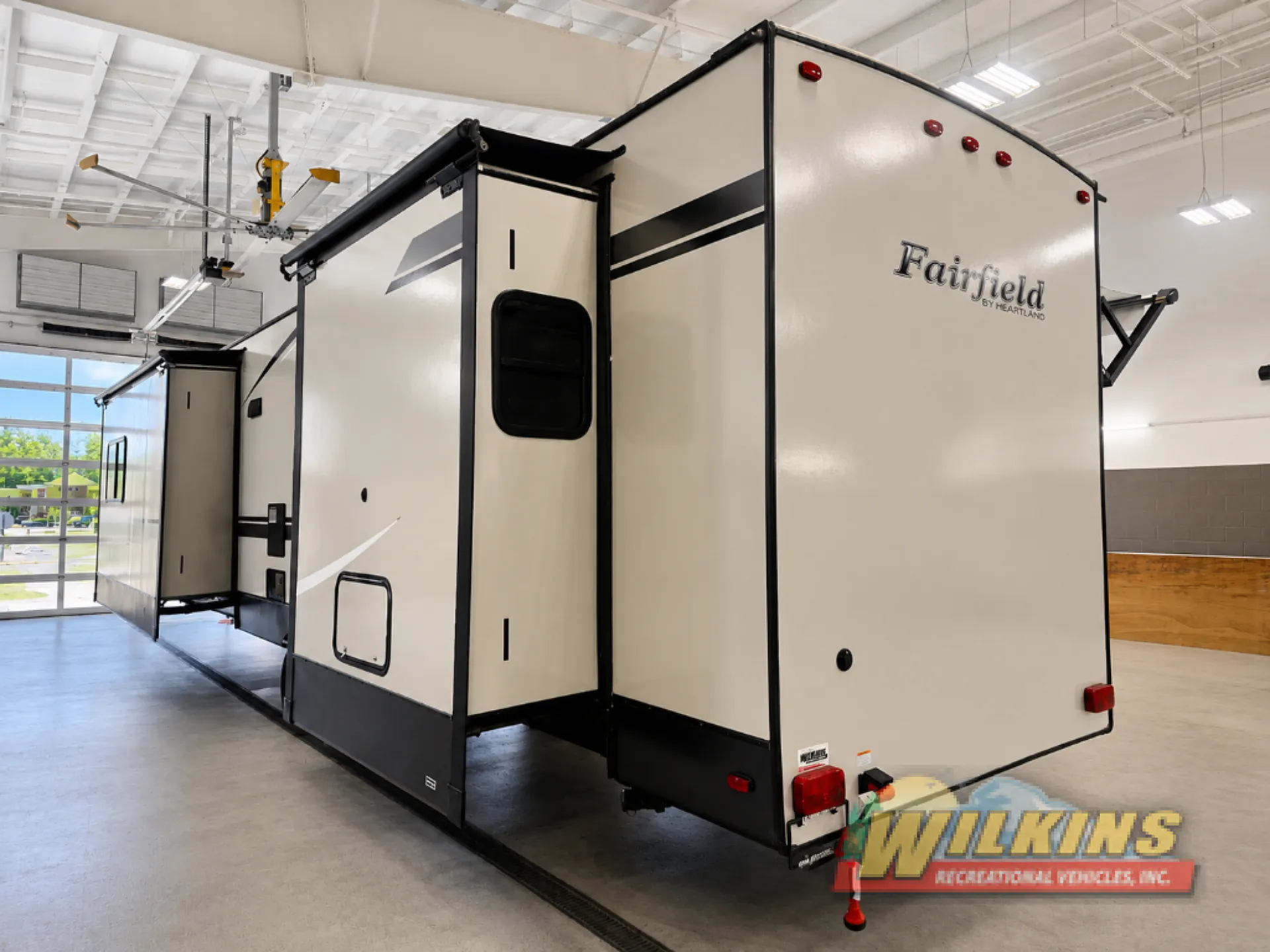 2017 Heartland Fairfield 340 FL - Photo 4